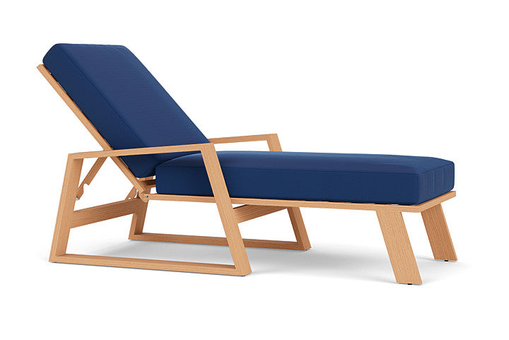 Pursuit Pool Chaise by Lloyd Flanders