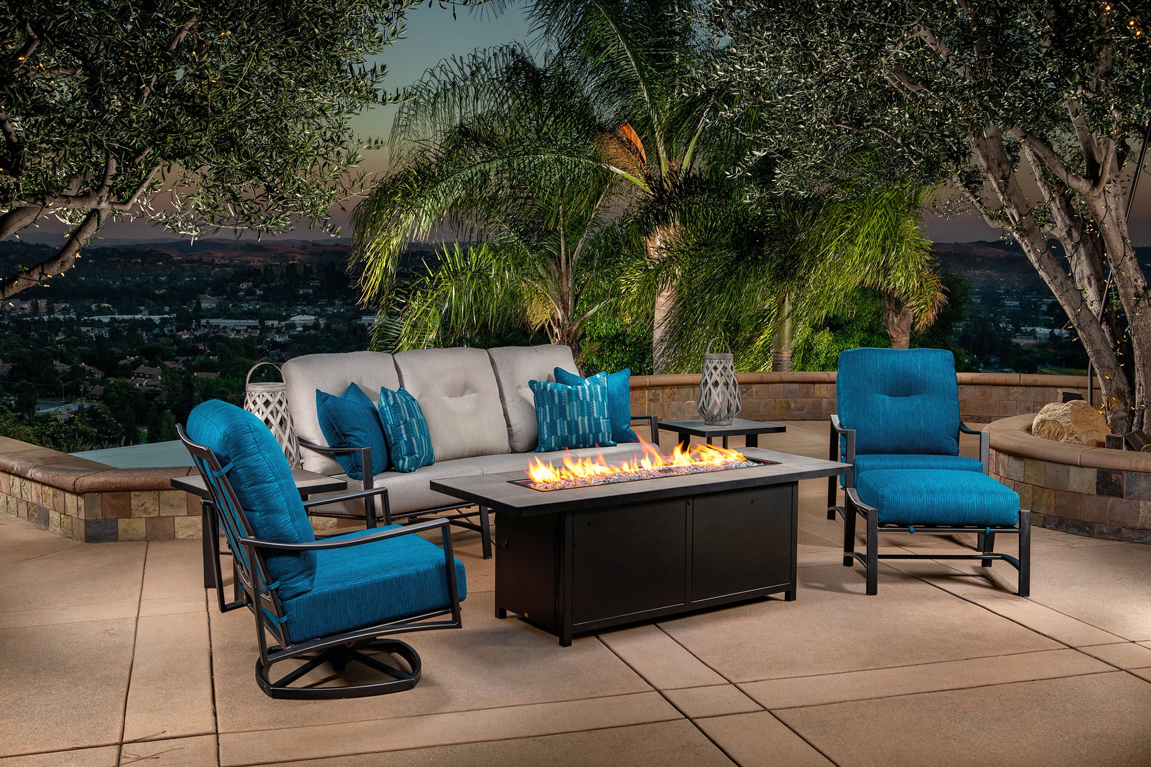 Avana Sofa by Ow Lee