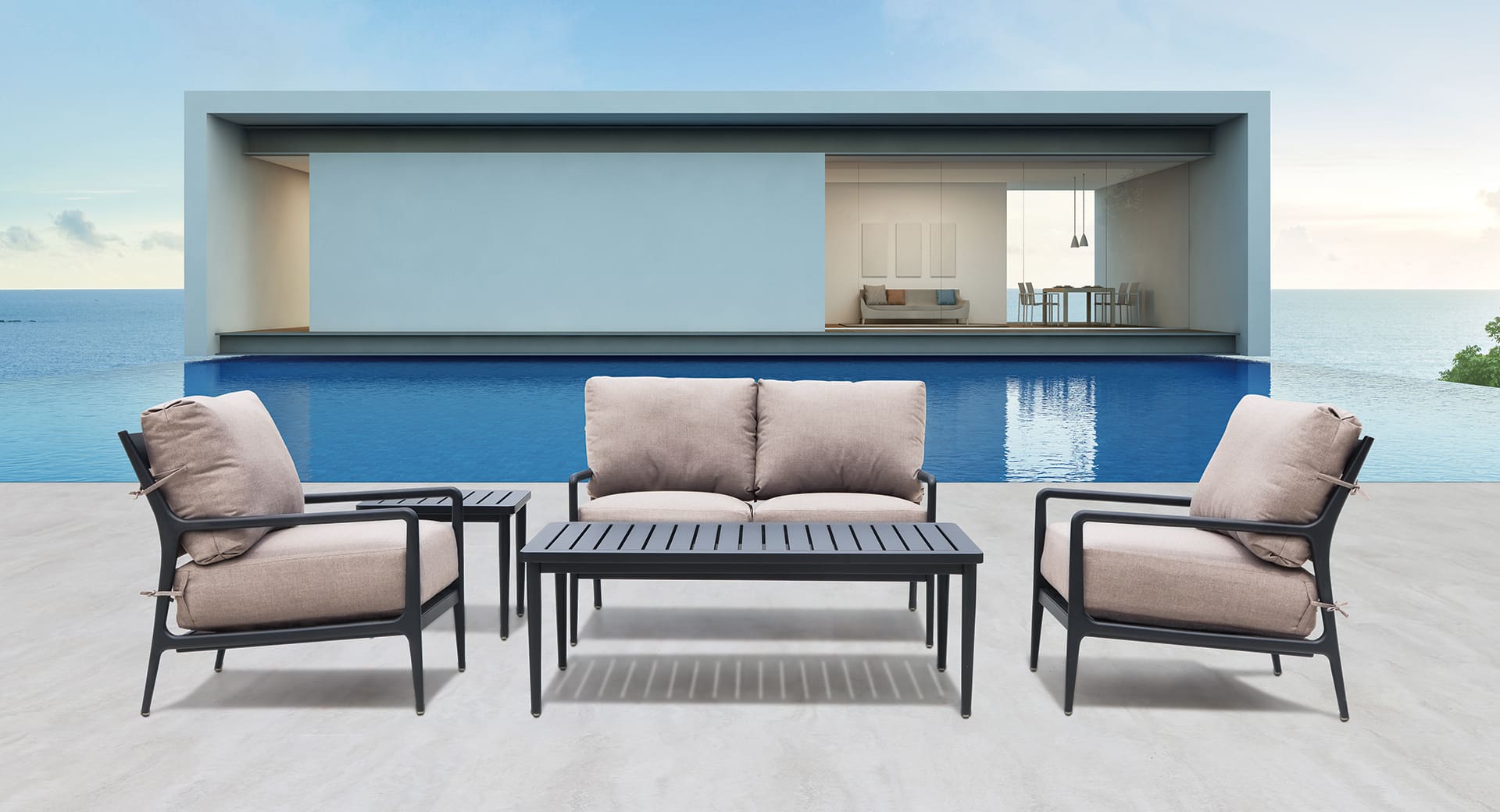 Cedar Sofa with Cushions By Hanamint