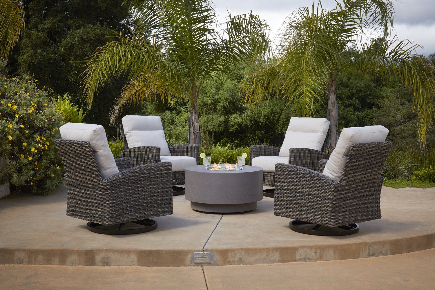 Eureka Swivel Rocker By Patio Renaissance