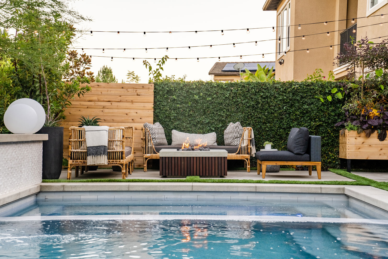 Manchester Fire Table By Prism Hardscapes