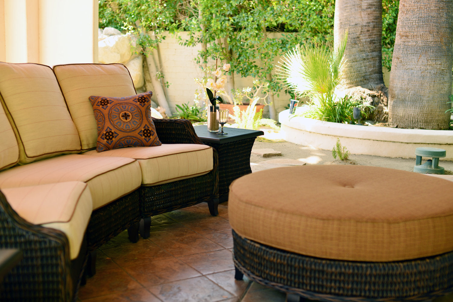 Monticello 42" Round Ottoman By Patio Renaissance