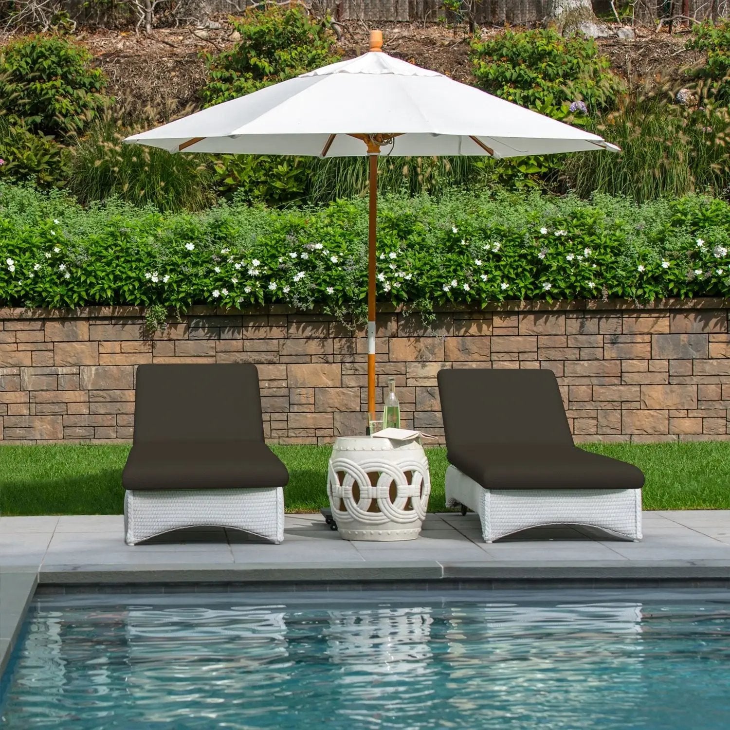 Aura 54" Retreat Meringue