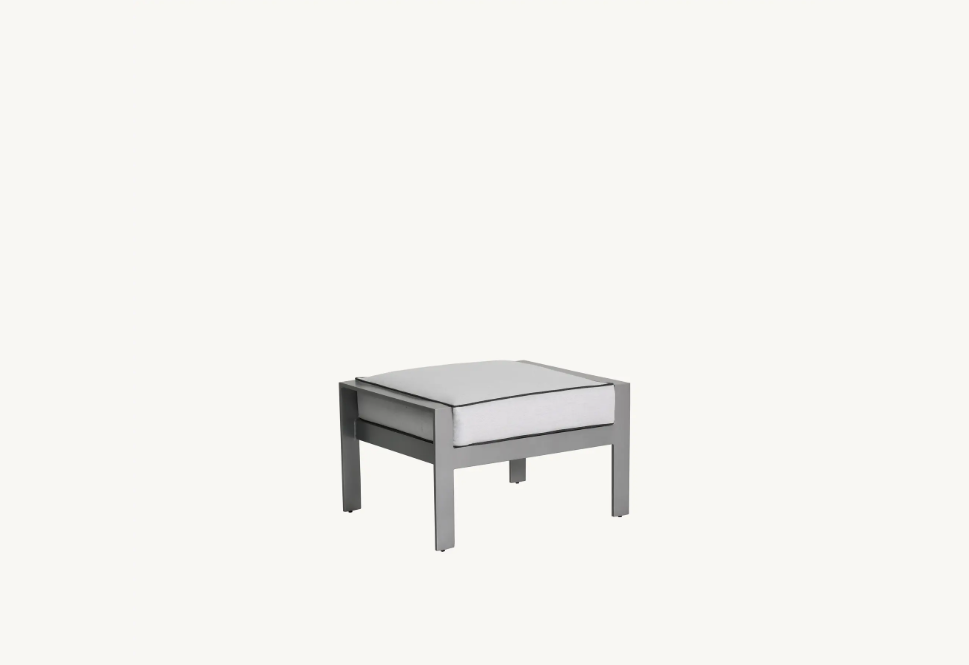 Trento Ottoman by Castelle