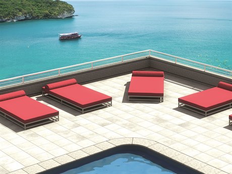 Tropitone lounger with cushion