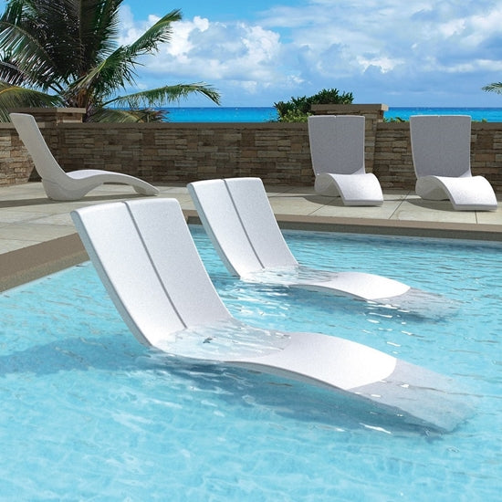 Curve Chaise Lounge with Riser by Tropitone