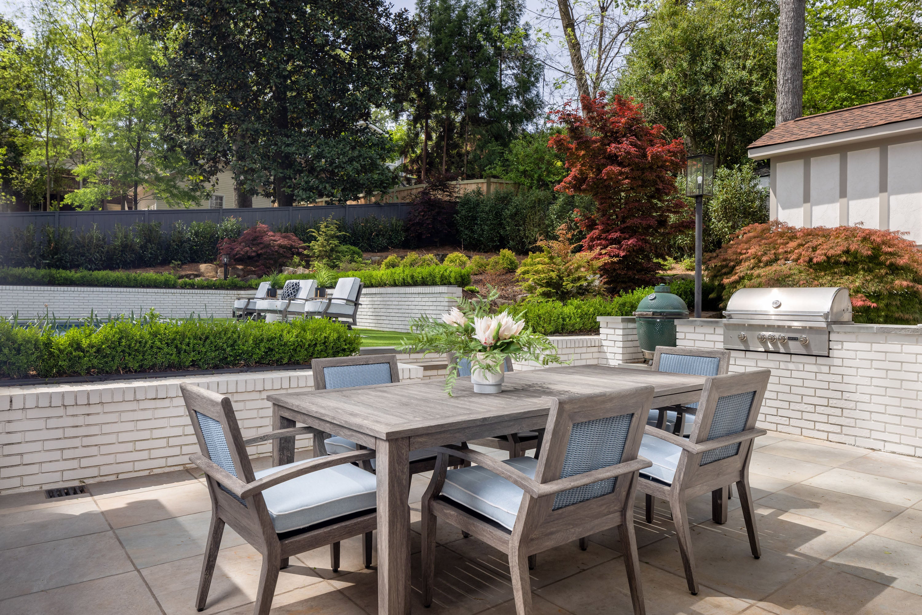 Frontier Dining Armchair set