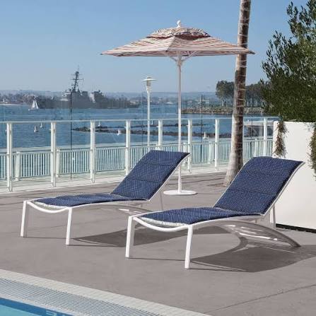 South Beach Elite Padded Chaise Lounge By Tropitone