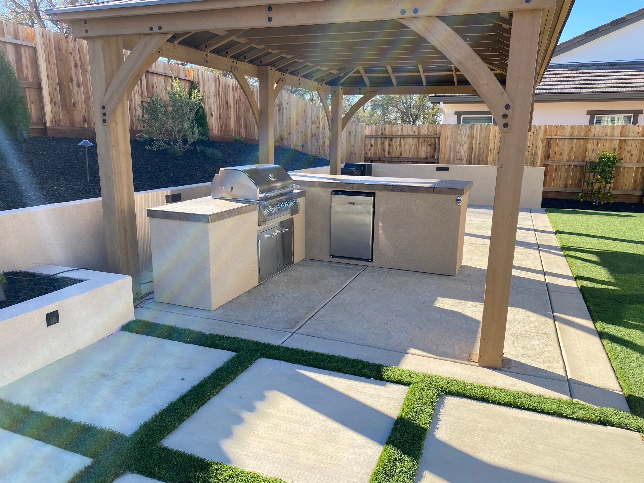 BBQ Island – 2 Piece L-Shaped Island