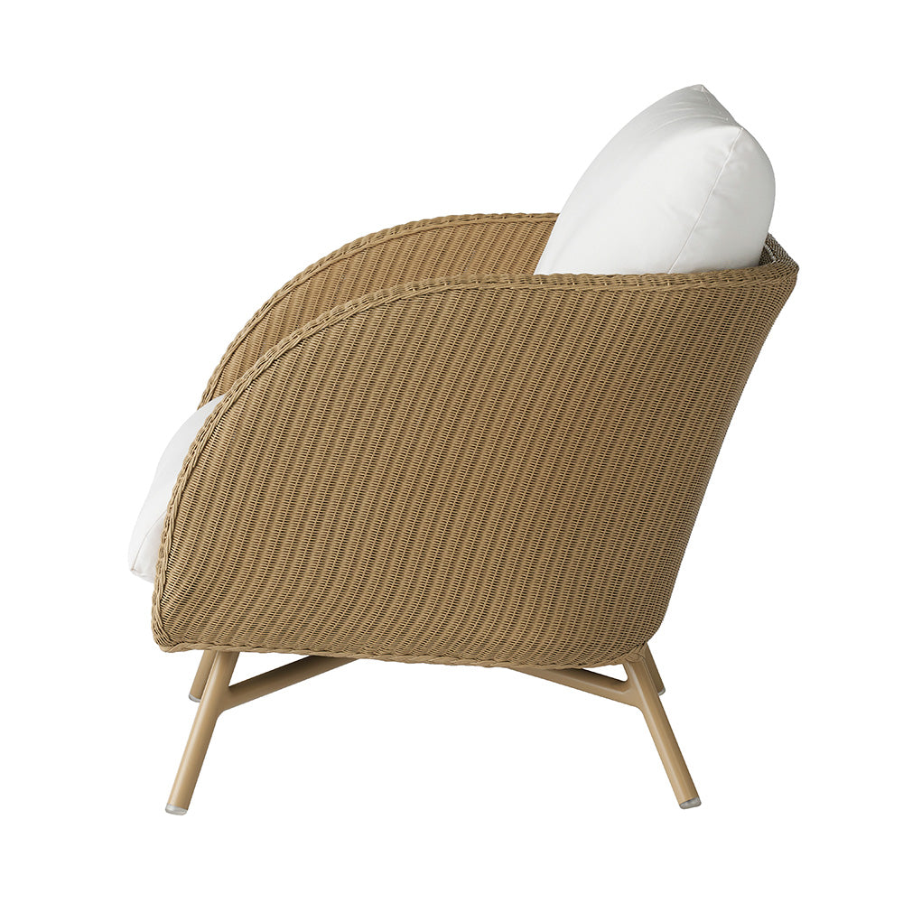 Essence Lounge Chair By Lloyd Flanders