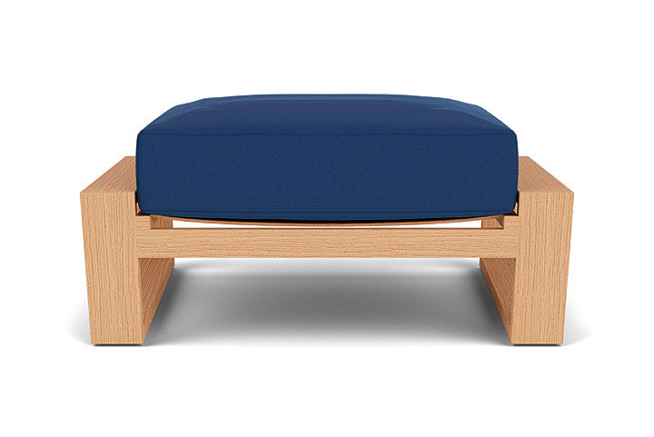 Pursuit Ottoman by Lloyd Flanders