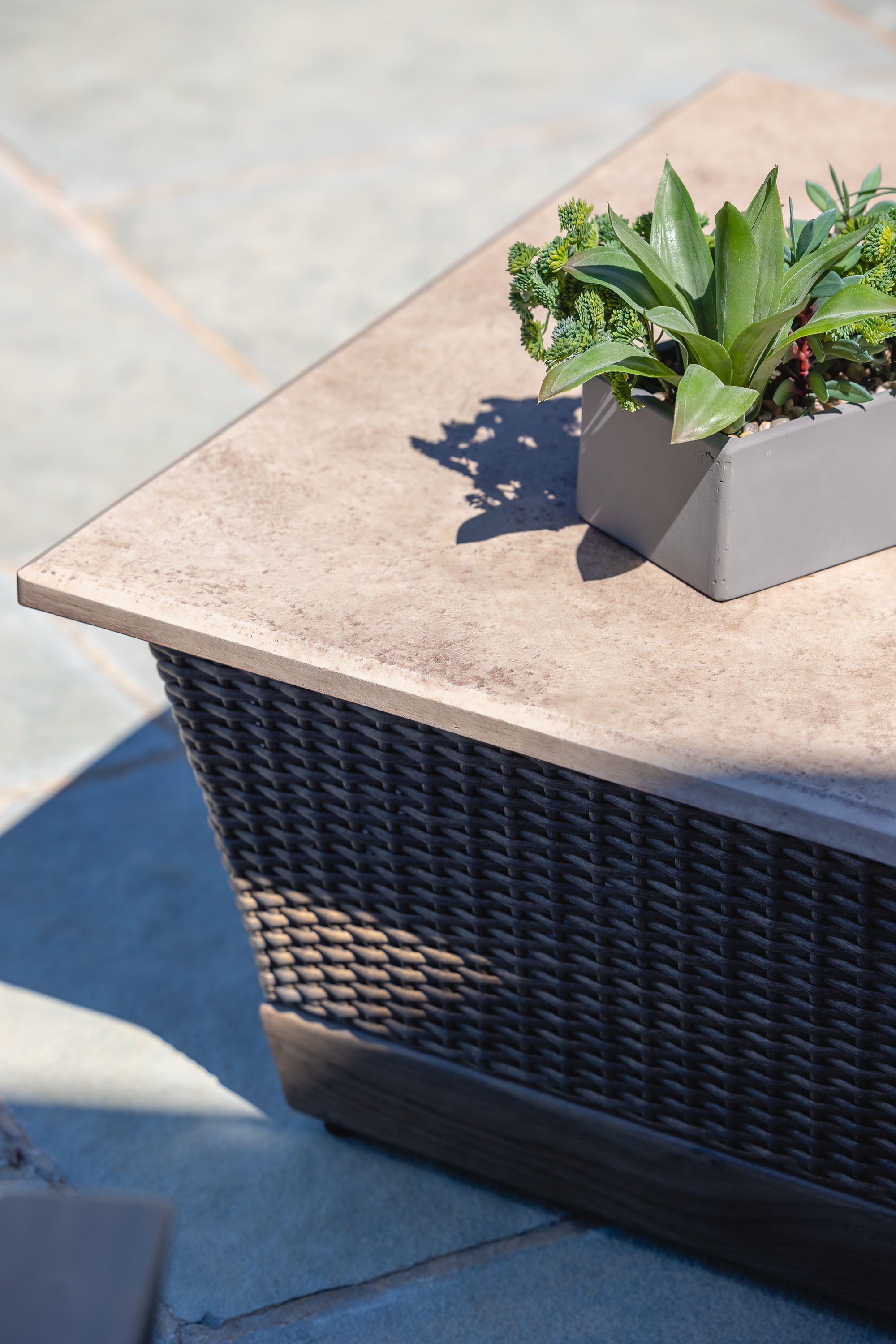 Charisma 48" Rectangular Cocktail Table - Thumbnail 4