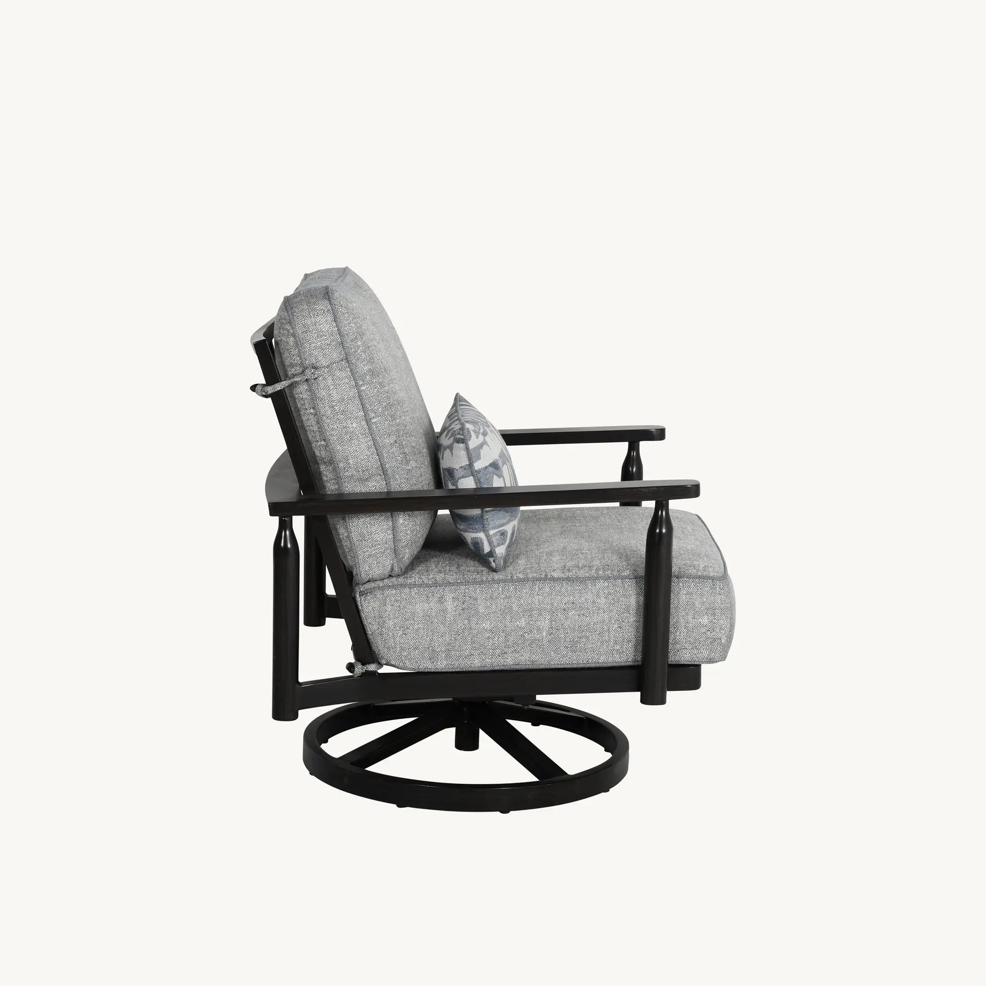 Holland Cushioned Action Lounge Chair By Castelle