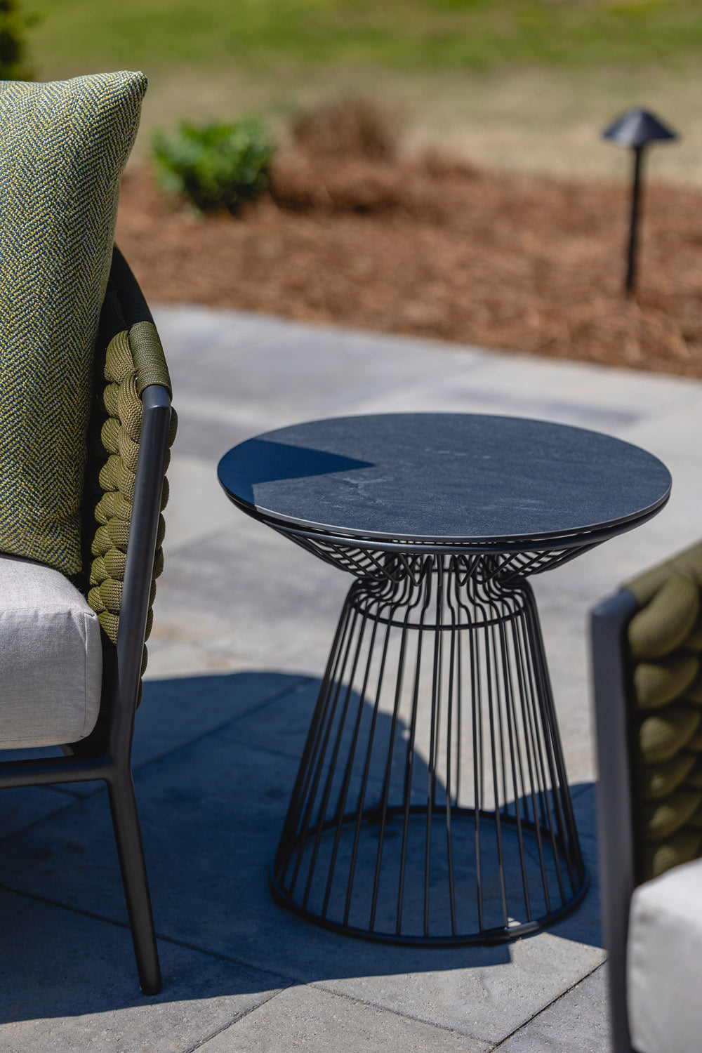 Escape 18" Round End Table by Lloyd Flanders
