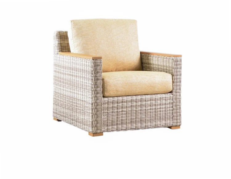 Basseterre Lounge chair by Patio Renaissance