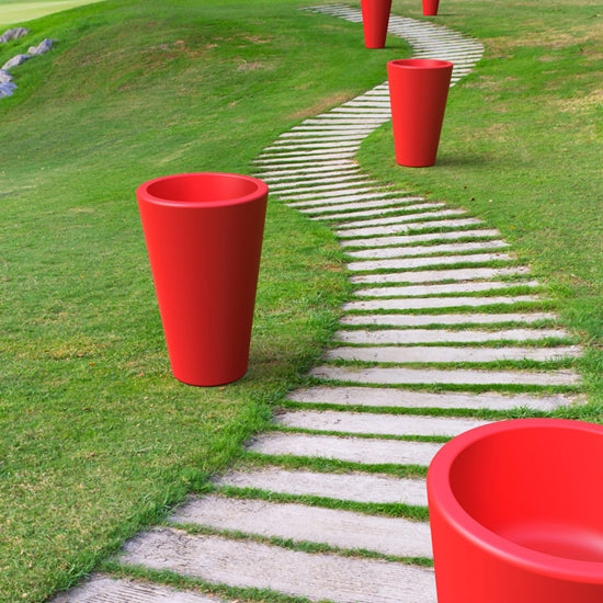 Folia Planter by Tropitone
