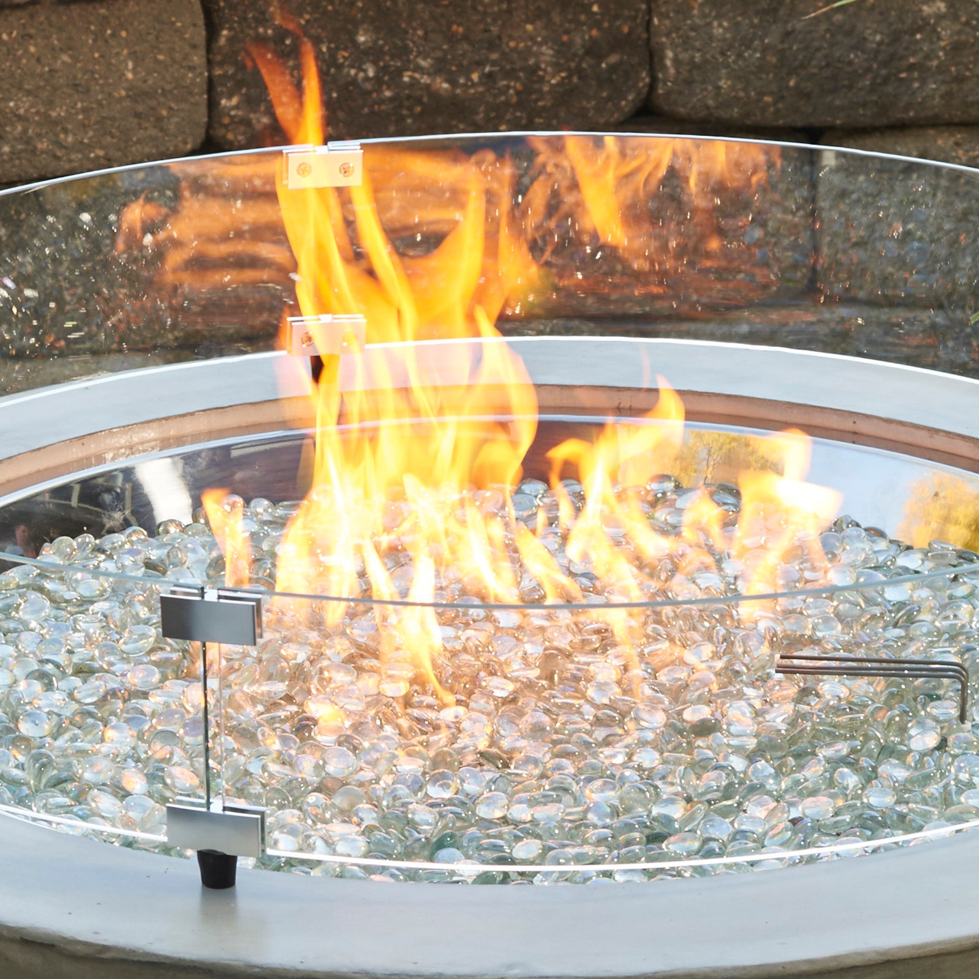 Round Glass Wind Guard