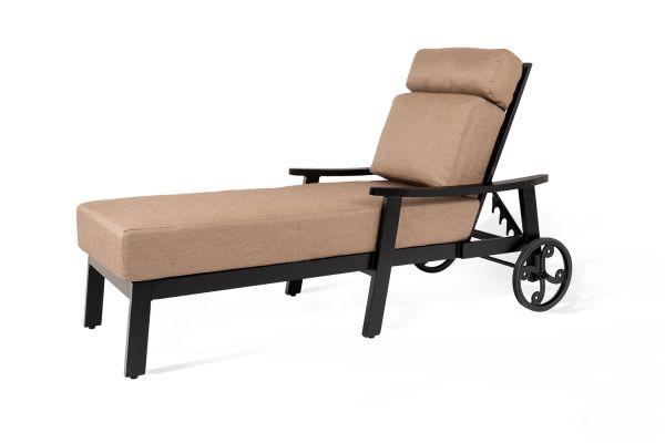 Lakeside Chaise Lounge by Mallin