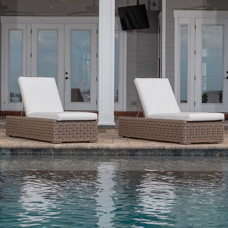 Laurent Adjustable Chaise Lounge by Ebel