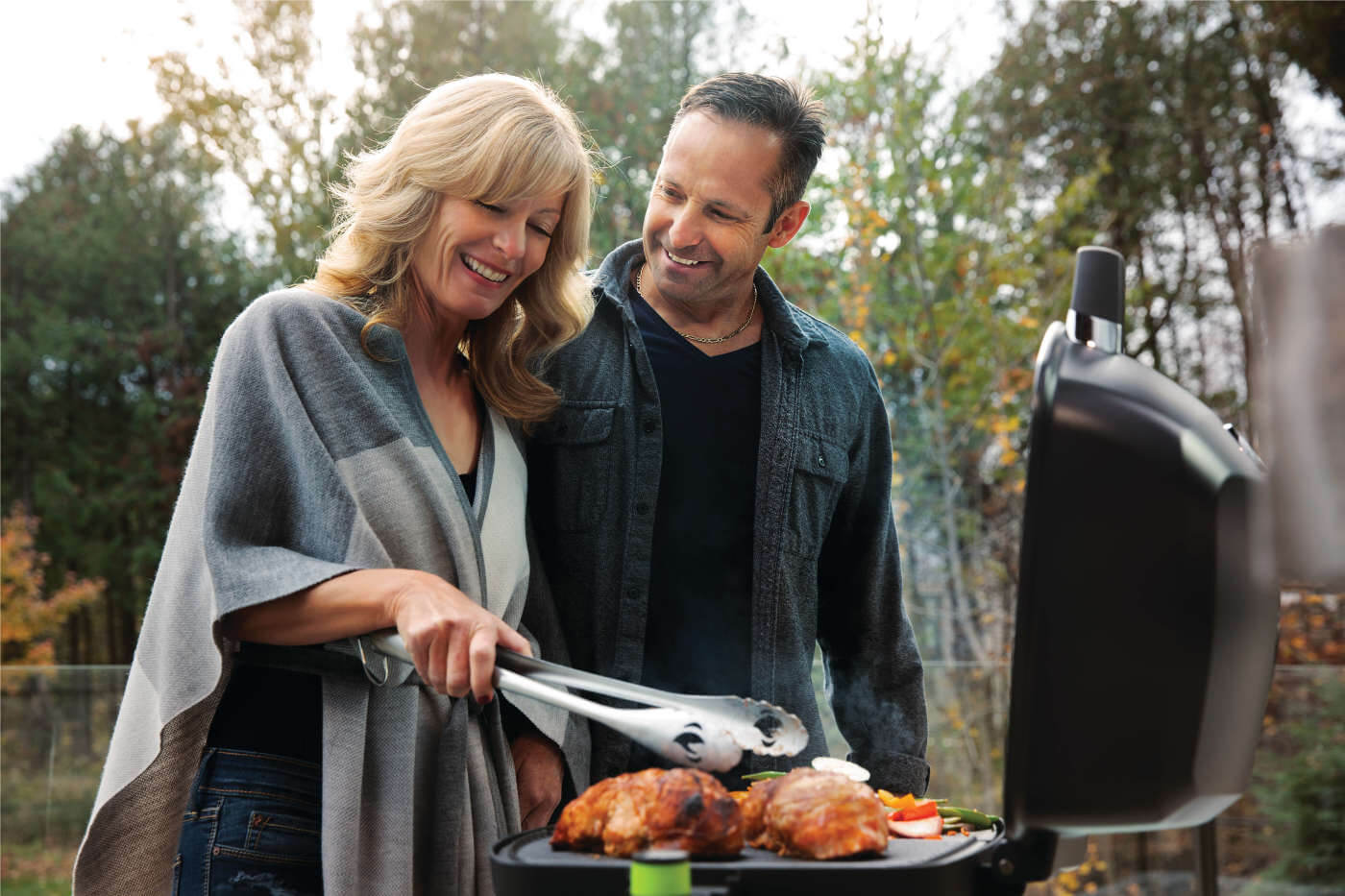 TravelQ™ PRO285E Portable Electric Grill