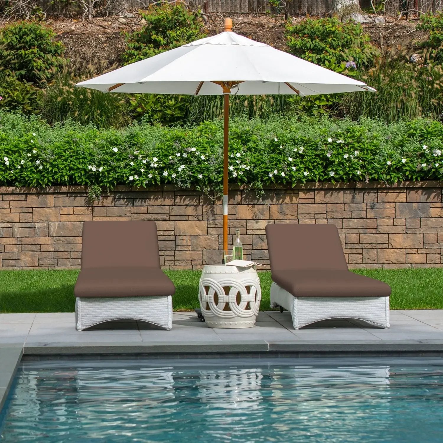 Aura 54" Retreat Sable