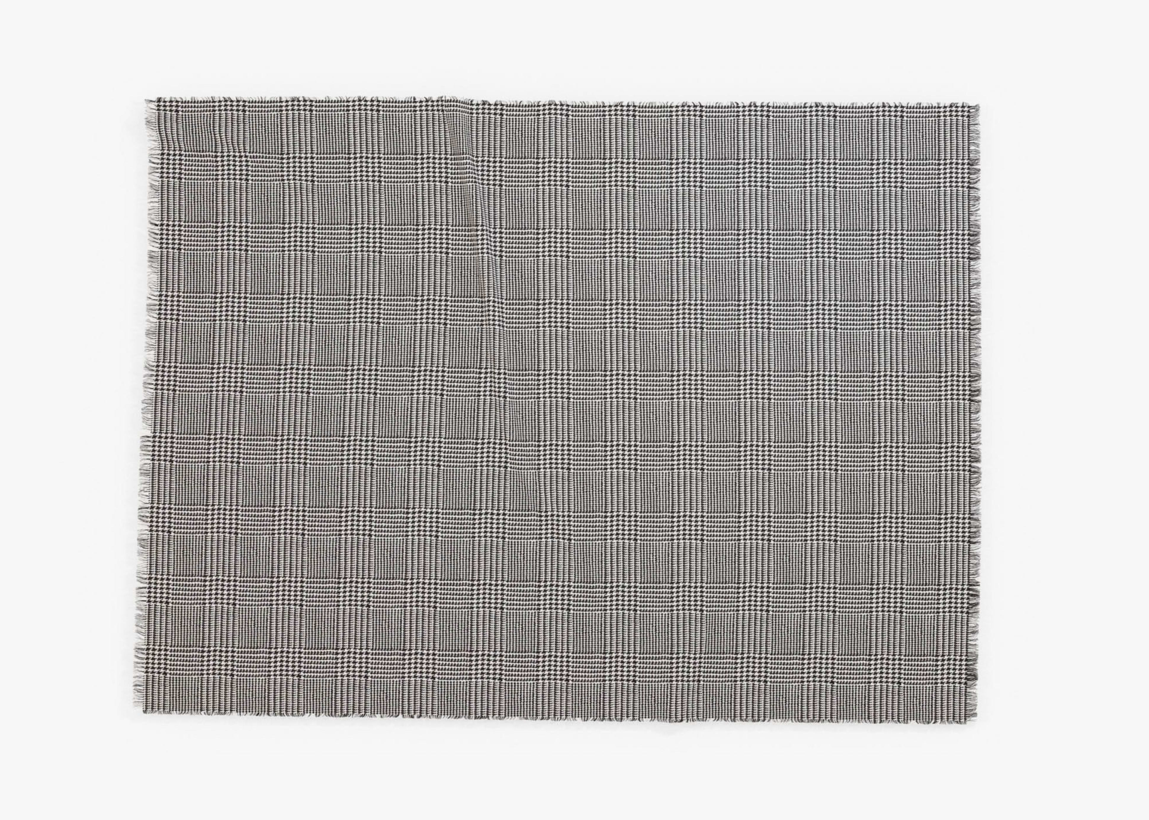 Bug Shield Outdoor Throw Blanket (Houndstooth) By Outer