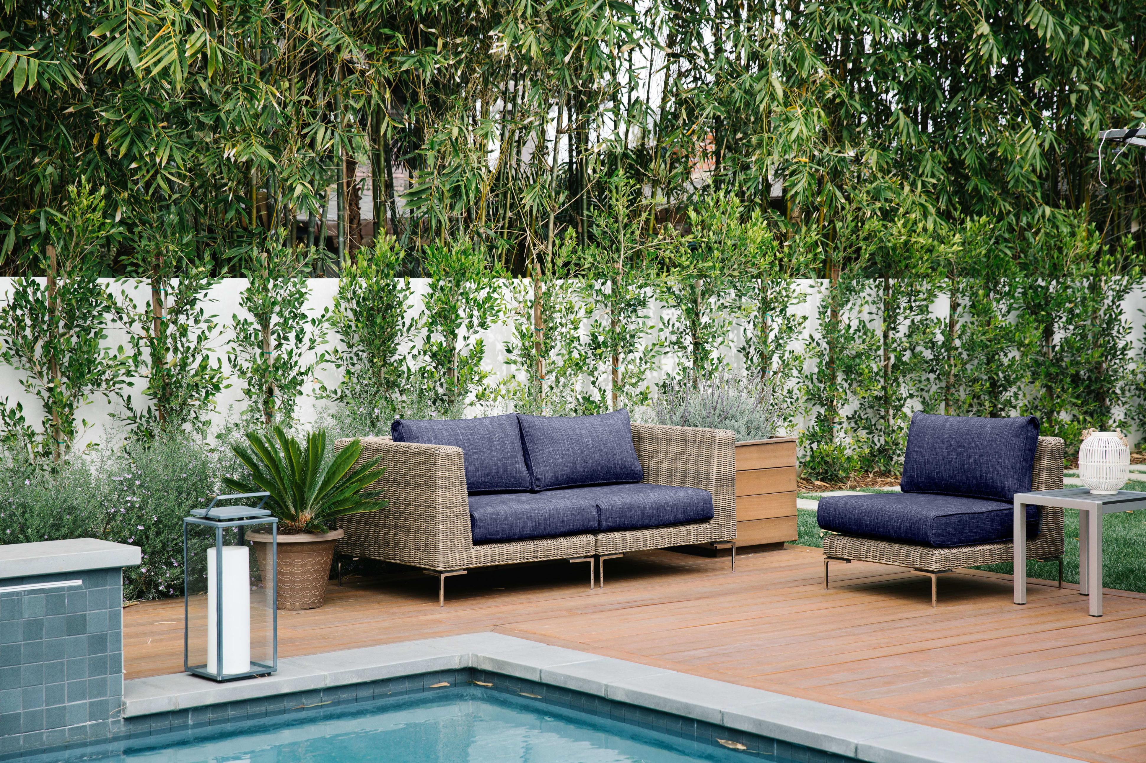 wicker outer furniture