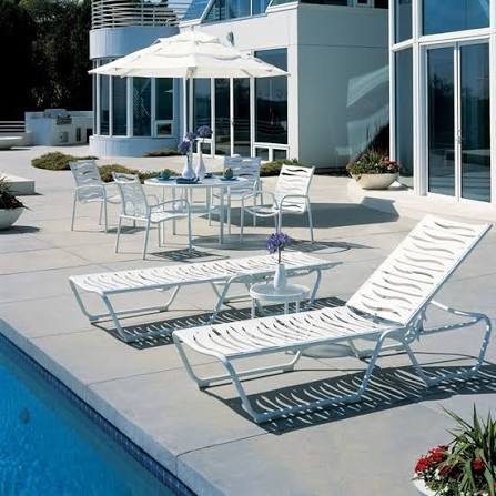 Laguna Beach EZ SPAN™ Wave Chaise Lounge by Tropitone