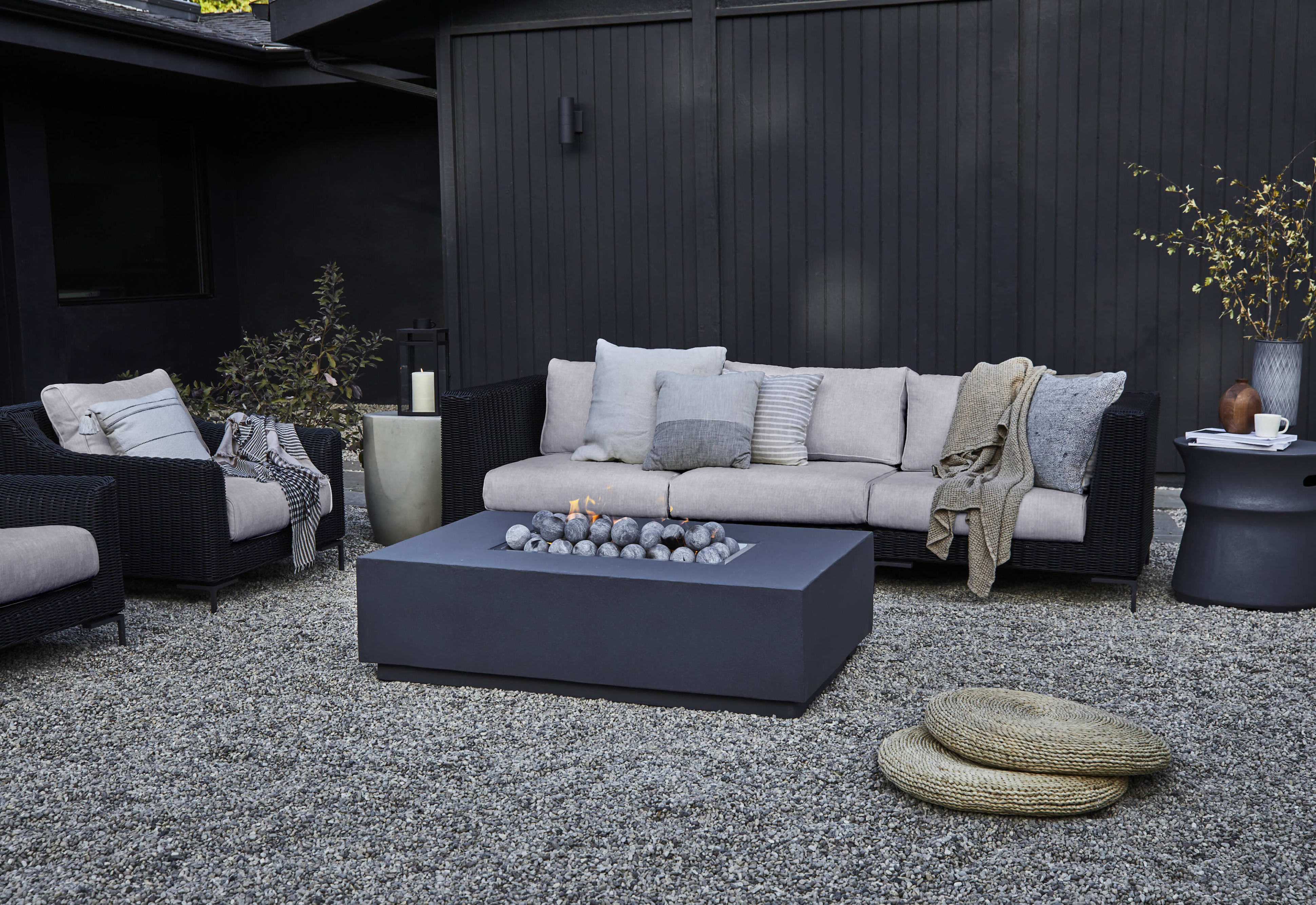 wicker outdoor furniture