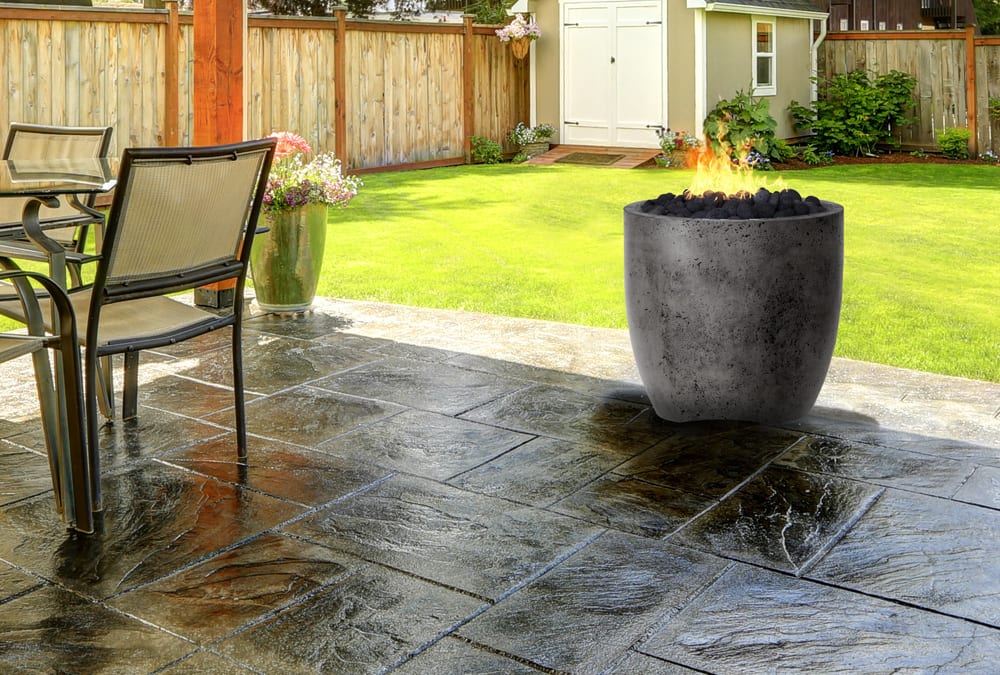 Prism Hardscapes Pentola 1 Round 24" Concrete Gas Fire Bowl - Thumbnail 4